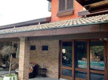 Casa · 400m² · 3 Quartos · 2 Vagas · Casa à venda em Lorena