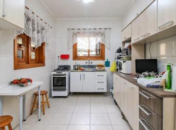 Casa · 219m² · 3 Quartos · 5 Vagas · Casa, Santa Cecília, Porto Alegre, RS