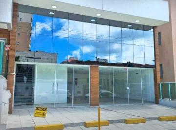 Comercial · 400m² · 4 Vagas · Aluguel de área comercial de 400 m² com elevador privativo e estacionamento no Estreito, excelente r