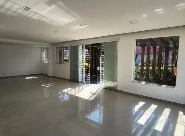 Comercial · 70m² · Sala Comercial para alugar em Vila Oliveira de 70.00m²