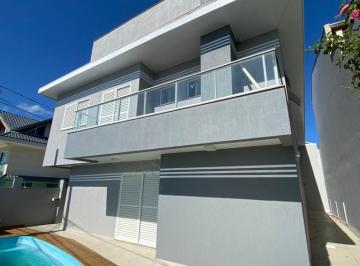 Casa · 425m² · 7 Quartos · 4 Vagas · Casa Frente mar