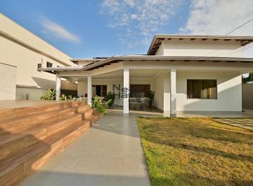 Casa de 4 quartos, Águas Claras · ARNIQUEIRAS | 4 QUARTOS | 2 SUÍTES | 5 VAGAS | ÁREA GOURMET | DESPENSA | LAVABO | HIDROMASSAGEM
