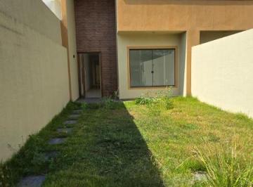 Foto 01 · Casa à venda em Pedra de Guaratiba, Rio de Janeiro - 2 suítes, área gourmet e documentação ok!