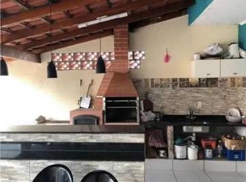 Casa de 3 quartos, São Paulo · Sobrado à venda a Aricanduva bem localizado