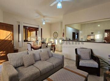 Casa en Venda de 4 quartos Praia das Palmeiras · Casa de 300 m² com 4 quartos à venda em Praia das Palmeiras