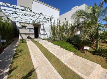 Capa · Sobrado à venda com 3 suítes no Jardins Berlim, Senador Canedo.