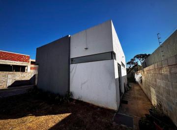 Casa de 3 quartos, Jardim Botânico · Casa 3 quartos com Habite-se no Jardim Botânico