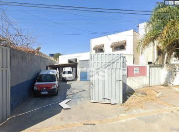 Comercial · 338m² · 4 Quartos · Imóvel Comercial no Jardim Santo Antônio com 4 Kitnets – Ideal para Investimento ou Empresa em Goiân