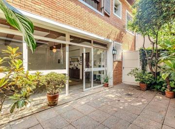 Casa · 371m² · 4 Quartos · 2 Vagas · Casa com 4 quartos à Venda, Jardim Paulistano - São Paulo