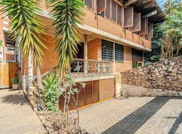 Casa · 331m² · 4 Quartos · 2 Vagas · Casa com 4 quartos, Jardim das Bandeiras - São Paulo