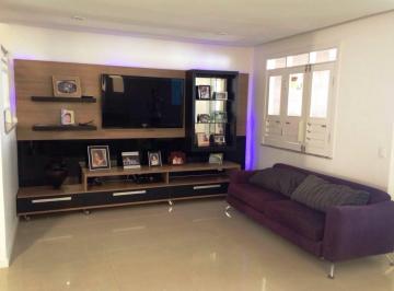 Casa de 3 quartos, São Paulo · Sobrado à venda na Vila Prudente recém reformado bem localizado