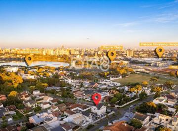 Casa · 491m² · 4 Quartos · 5 Vagas · UMA CASA COMPLETA PERTINHO DO PARQUE BARIGUI