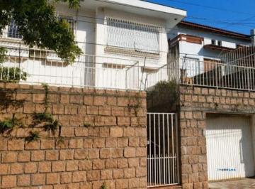 Casa · 231m² · 3 Quartos · 1 Vaga · Casa de 3 quartos e 1 vaga no bairro Medianeira.
