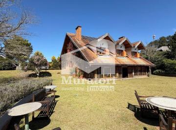 Casa · 850m² · 7 Quartos · 1 Vaga · Linda casa com ampla área de terreno!