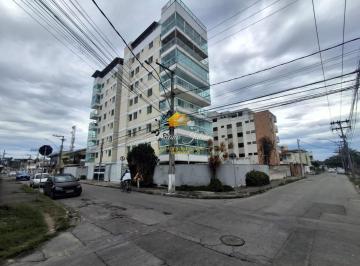 Foto 01 · APARTAMENTO COM 2 QUARTOS SENDO 1 SUÍTE A VENDA NO BAIRRO EXTENSÃO DO BOSQUE EM RIO DAS OSTRAS RJ