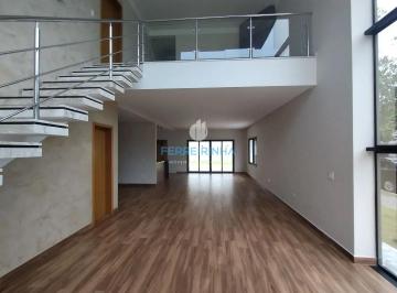 Casa · 317m² · 4 Quartos · 2 Vagas · Casa com 4 Suítes, Varanda e Piscina, 317 m² - venda ou aluguel, Urbanova - São