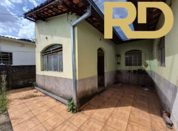 Photo 1 · 3 casas e 1 loja à venda no bairro Vera Cruz