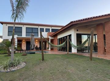 Casa , Paranapanema · Casa na Represa de Avaré, Condomínio Riviera S. Cristina XIII, 5 suítes