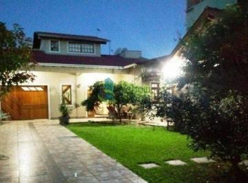 Casa · 180m² · 3 Quartos · 2 Vagas · Excelente casa 3 dormitórios