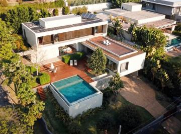 Casa de 5 quartos, Cotia · Casa de 1268 m² com 5 quartos à venda e para alugar - São Fernando Golf Club