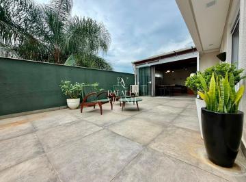 Apartamento · 196m² · 3 Quartos · 2 Vagas · Apartamento Giardino