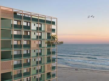 Apartamento de 1 quarto, Caraguatatuba · Apartamento frente mar no centro de Caraguatatuba a venda, Oportunidade de investimento.