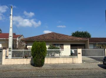 Foto 01 · Casa na rua Rodeio no Saguaçú em Joinville!
