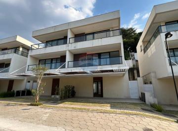 Casa · 215m² · 4 Quartos · Linda Casa a venda com 215 m², 4 quartos, 3 vagas Condominio Alpha Houses 1 em Santana de Parnaíba, 