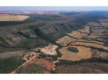 Rural · 890000m² · 3 Quartos · Fazenda de 399 ha em Unaí/MG (Divisa Paracatu) – Dupla Aptidão, Água Abundante e Potencial Aurífero