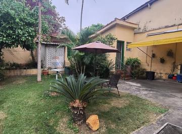 Casa · 40m² · 1 Vaga · "Edícula charmosa, prática e bem localizada!"
