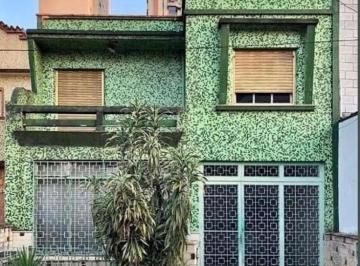 Casa · 248m² · 4 Quartos · 2 Vagas · Sobrado de 248 m² com 4 quartos para venda ou aluguel na Vila Bertioga