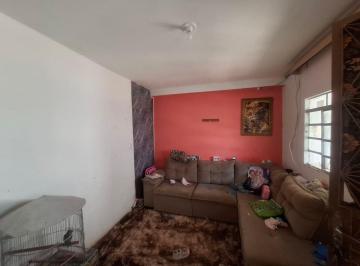 Casa de 2 quartos, Recanto das Emas · Casa de 100m² com 2 quartos na lahe à venda no Centro