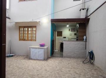Casa · 160m² · 2 Quartos · 2 Vagas · VENDE-SE SOBRADO 1 SUÍTE, 2 QUARTOS, 2 SALAS (ESTAR/JANTAR) LAVABO, COZINHA, ÀREA GOURMET , 02 VAGAS