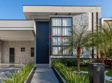 Casa · 188m² · 3 Quartos · 4 Vagas · CASA MODERNA COM PISCINA E 3 SUÍTES NO DONA LUCILLA