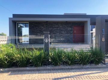 Casa · 340m² · 3 Quartos · Casa semimobiliada com 3 dormitórios e suíte no Bairro dos Estados, em Estrela/RS