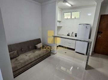 Apartamento · 32m² · 1 Quarto · 1 Vaga · Kitinete mobiliado de 1 quarto para aluguel em Nova Ribeirânia