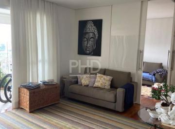 Apartamento · 107m² · 3 Quartos · 2 Vagas · Apartamento 107m², 3 quartos com armários Planejados, 1 suíte, Varanda e Condomínio completo - Centr