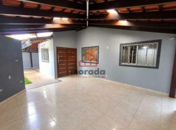 Casa · 180m² · 3 Quartos · 3 Vagas · Casa à venda com 3 quartos e suíte no Parque Jardim Santanense, em Itaúna/MG