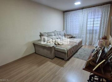 Casa · 122m² · 3 Quartos · 2 Vagas · Sobrado à venda, 3 quartos, 2 vagas, Jardim Maria Augusta - Taubaté/SP