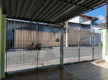 Casa · 86m² · 1 Quarto · 2 Vagas · Casa térrea com 86 m² de área construída, localizada na Vila Medeiros.