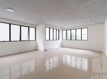 Comercial · 60m² · 2 Vagas · Conjunto comercial unificado com 60 m², 2 vagas e 2 banheiros, pra Venda ou locação