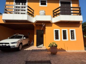 Casa · 300m² · 4 Quartos · 7 Vagas · Sobrado Isolado com 300 M², 4 dormitórios, piscina, espaço gourmet, no Canto do Forte, R$ 2.199.000,