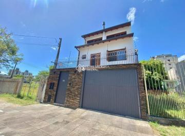 Casa · 304m² · 3 Quartos · MARAVILHOSA, CHEIA DE ORIGINALIDADE E COM REFORMA IMPECÁVEL!