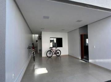 img0 · Casa com 3 Quarto(s) e 2 banheiro(s) para Alugar, 120 m² por R$ 3800 / Mês