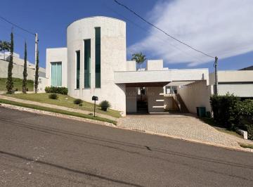 Casa · 420m² · 3 Quartos · 2 Vagas · Excelente imóvel para locação no Condomínio Eco Garden, em condomínio fechado, ideal para quem busca