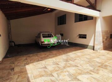 Casa · 213m² · 3 Quartos · 4 Vagas · Casa Parque Santa Adélia