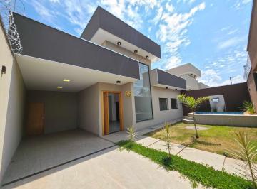 Casa · 190m² · 3 Quartos · 3 Vagas · JARDIM HELVECIA APARECIDA DE GOIÂNIA AO LADO DA AVENIDA RIO VERDE COM PISCINA E SUÍTE