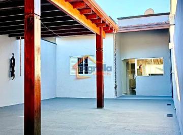 Casa · 45m² · 2 Quartos · 4 Vagas · CASA COM 2 DORMITÓRIOS E GARAGEM COBERTA PARA ATÉ 4 VAGAS