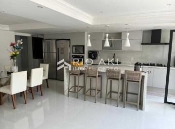 Casa · 180m² · 4 Quartos · 2 Vagas · Casa Triplex Reformada no Saint Tropez — Piscina, Área Gourmet e Lazer Completo na Barra
