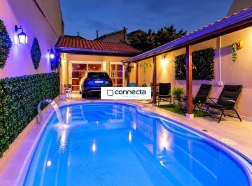 7367c1755e8728b8c90d3b96456086bb52a5be95 · Sobrado 2 Dormitórios | Piscina | 2 Vagas | Jardim Pinhal